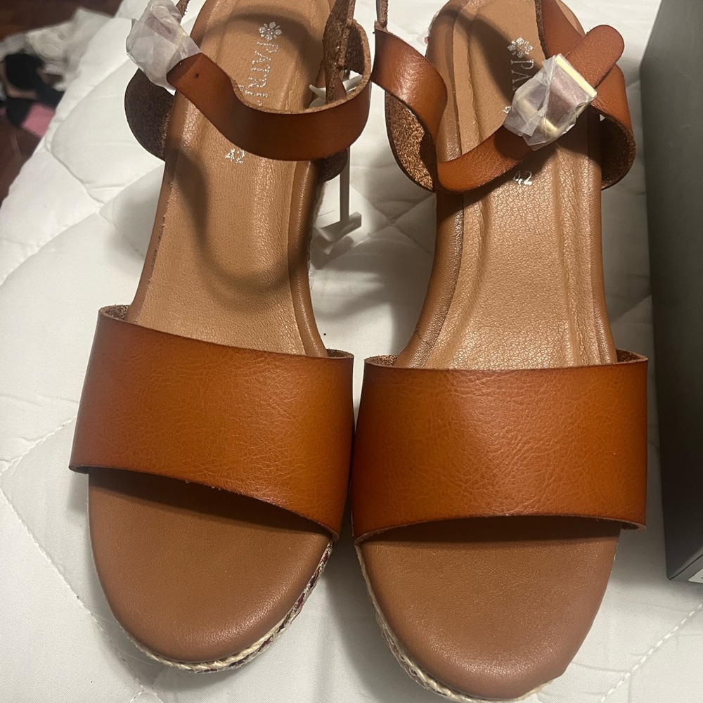 Casual Brown Leather Sandals with Ankle Strap